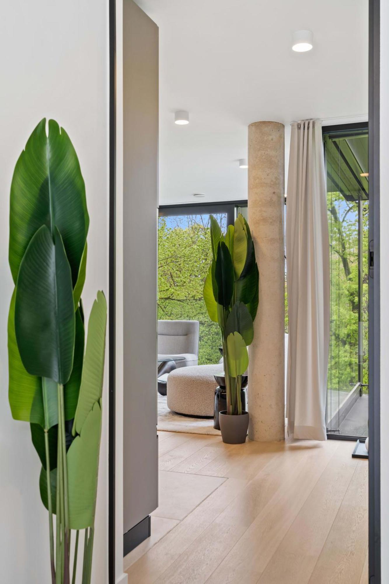 Stylish Downtown Escape With Comforts Appartamento Lussemburgo