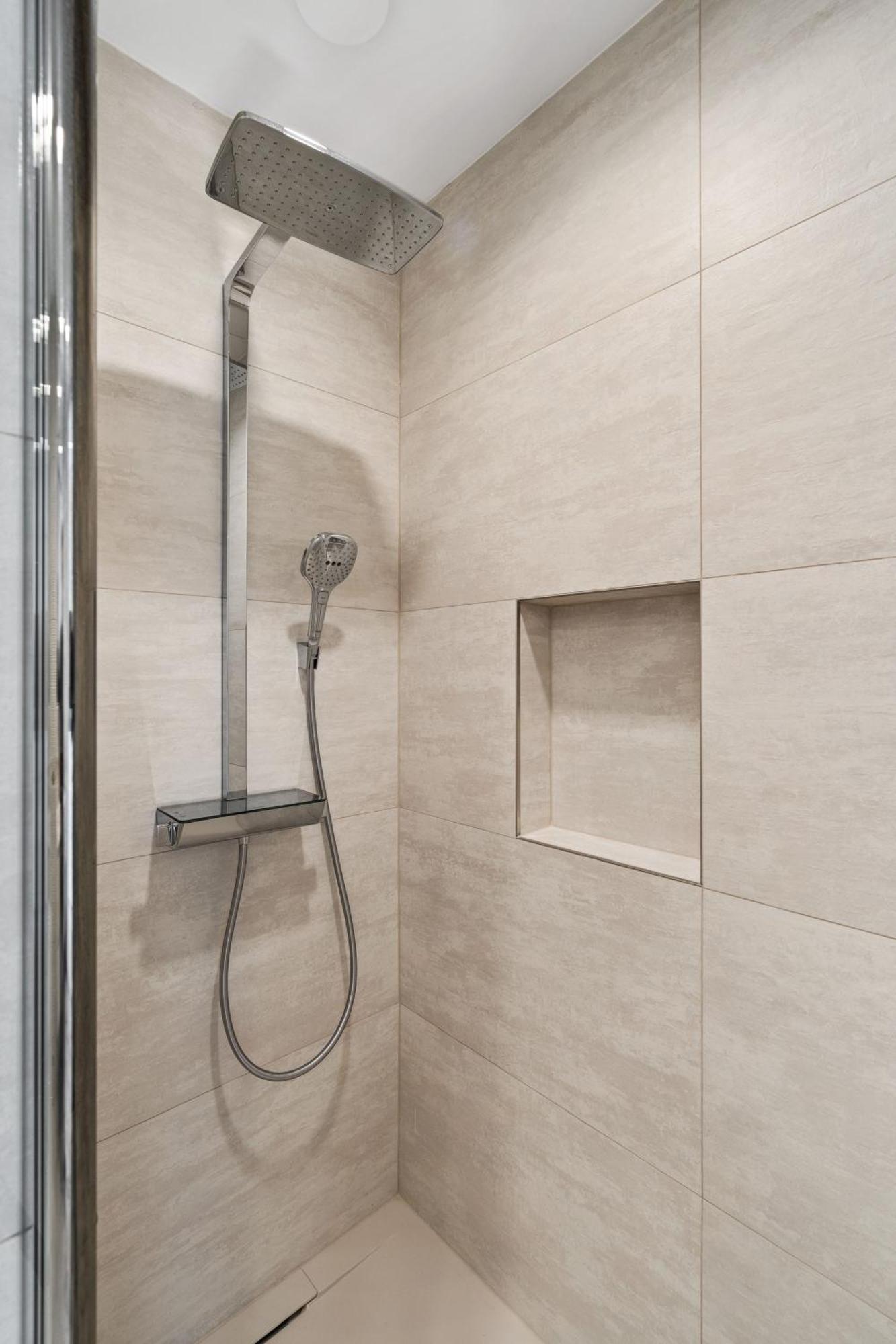 Stylish Downtown Escape With Comforts * Lussemburgo
